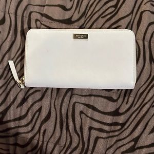 White Kate Spade Wallet